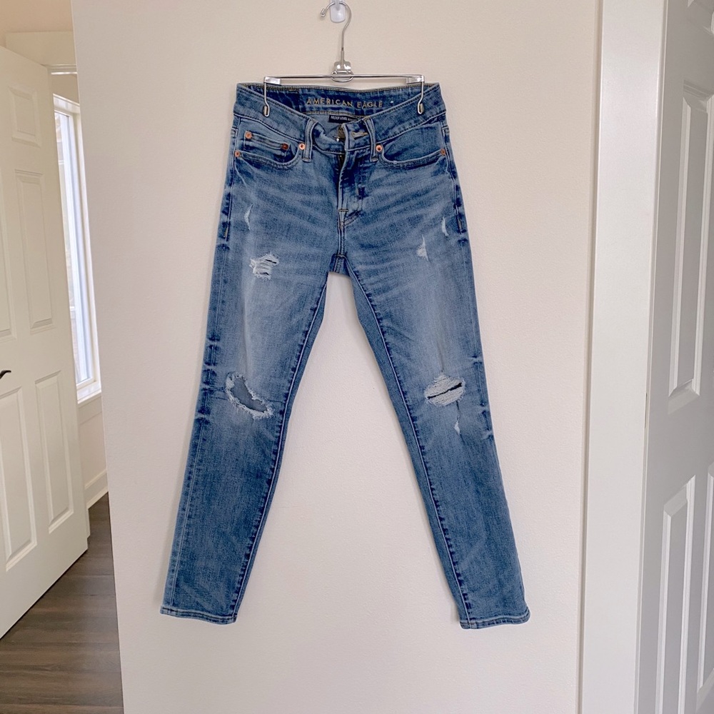 American Eagle distressed jeans Boys 26x28